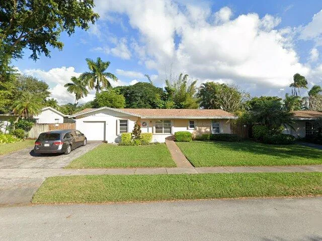 House image located at Miami, FL 33157