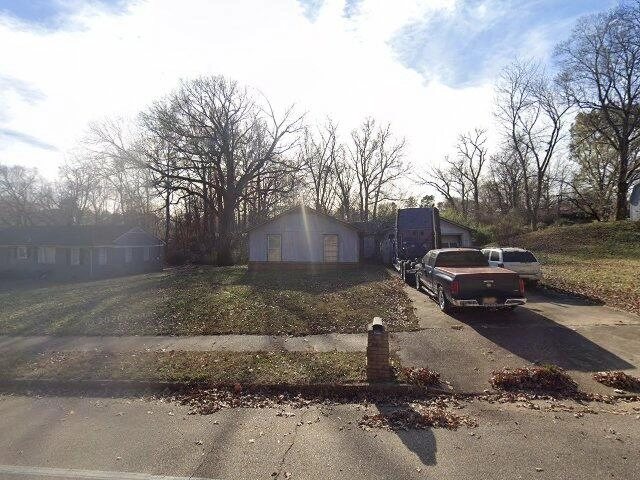House image located at Memphis, TN 38127