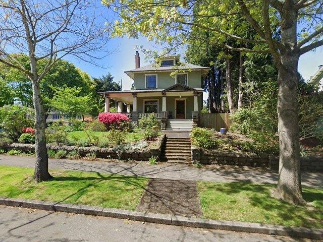 House image located at Portland, OR 97202