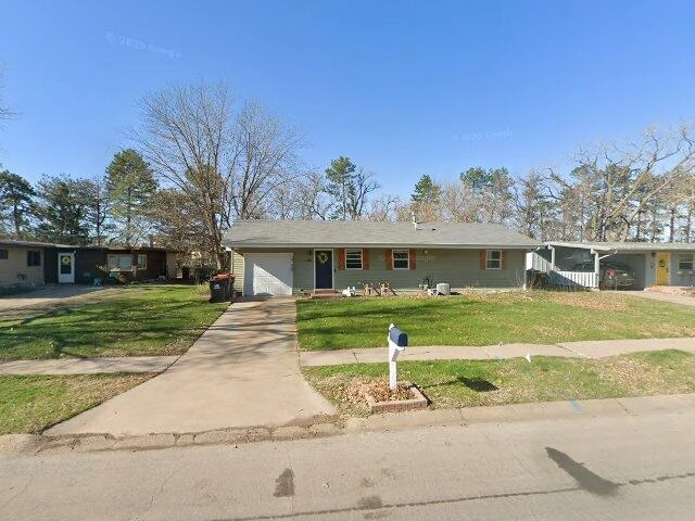 House image located at Lincoln, NE 68505