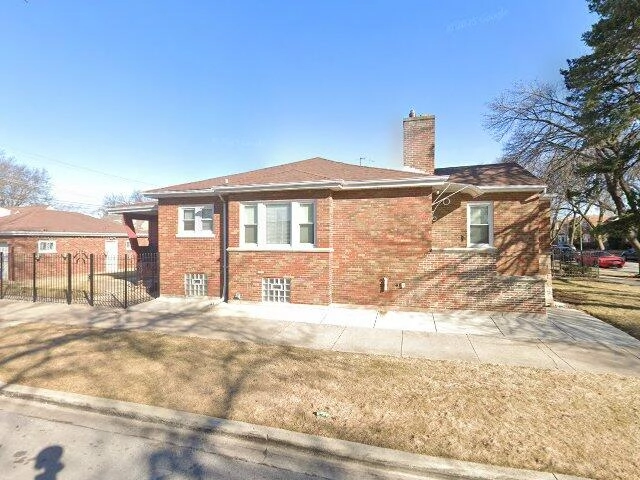 House image located at Chicago, IL 60652