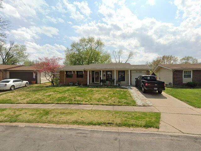 House image located at Florissant, MO 63031