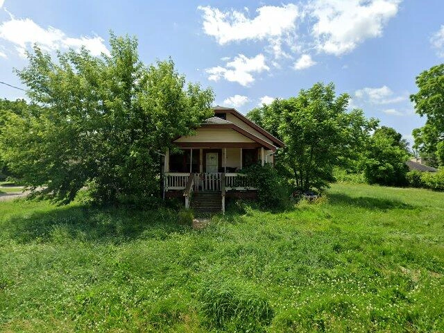 House image located at Flint, MI 48503