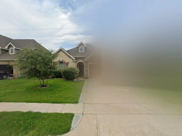 House image located at Alvin, TX 77511