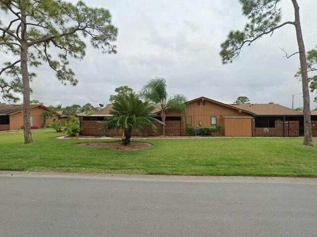 House image located at North Fort Myers, FL 33917