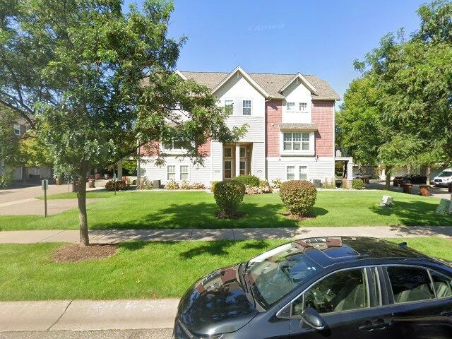 House image located at Saint Paul, MN 55129