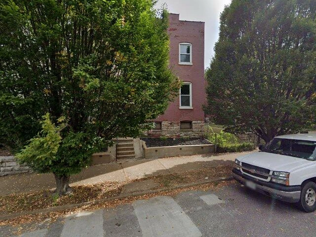 House image located at Latonia, KY 41015