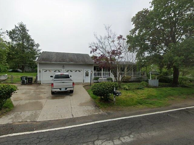 House image located at Coventry, RI 02816