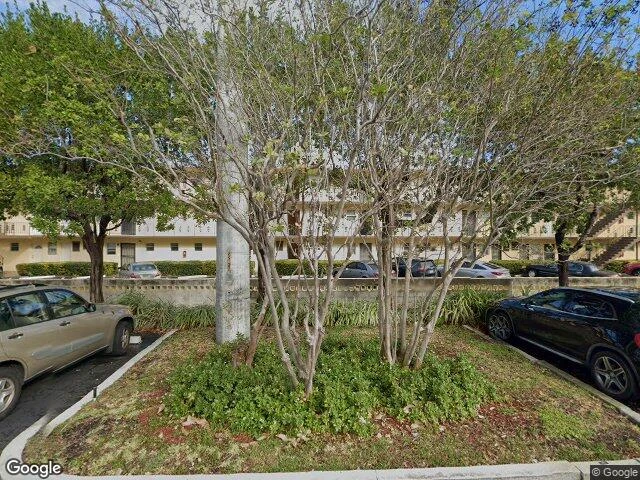 House image located at Miami, FL 33180