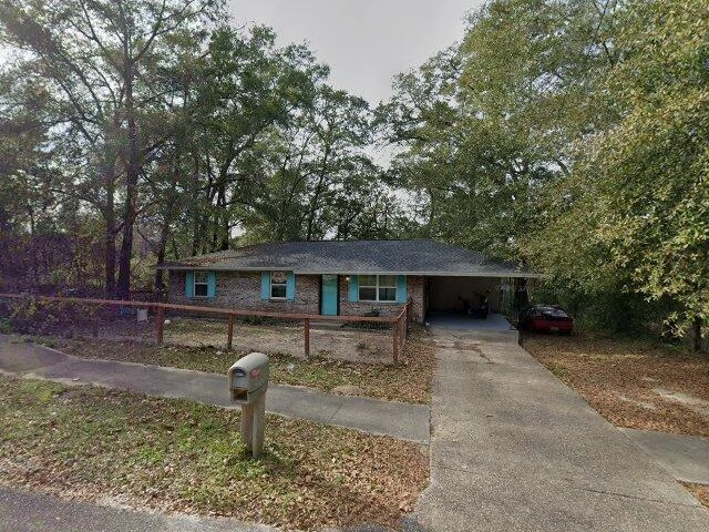 House image located at Defuniak Springs, FL 32433