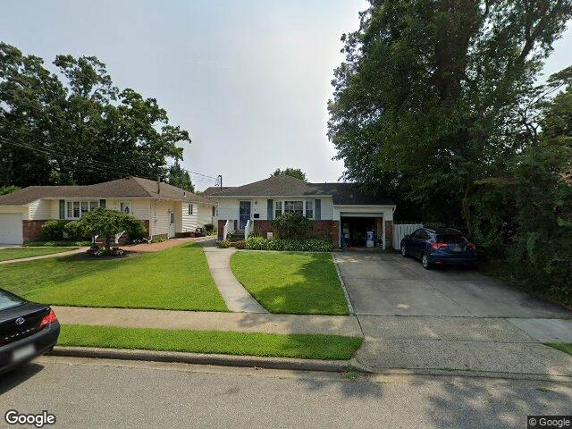 House image located at Farmingdale, NY 11735