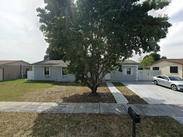 House image located at Miami, FL 33157