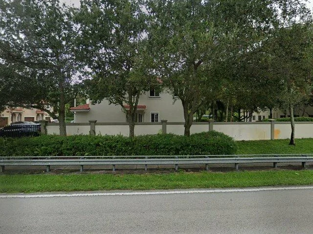 House image located at Miami, FL 33169
