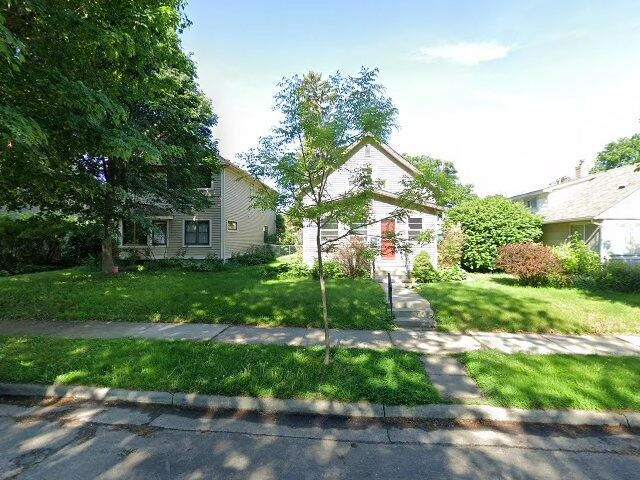 House image located at Minneapolis, MN 55406