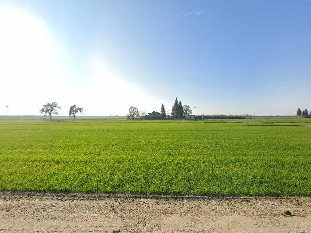 House image located at Laton, CA 93242