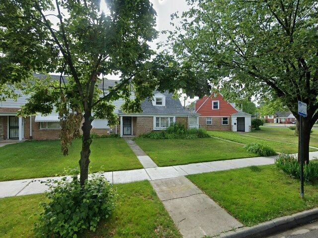 House image located at Chicago, IL 60617