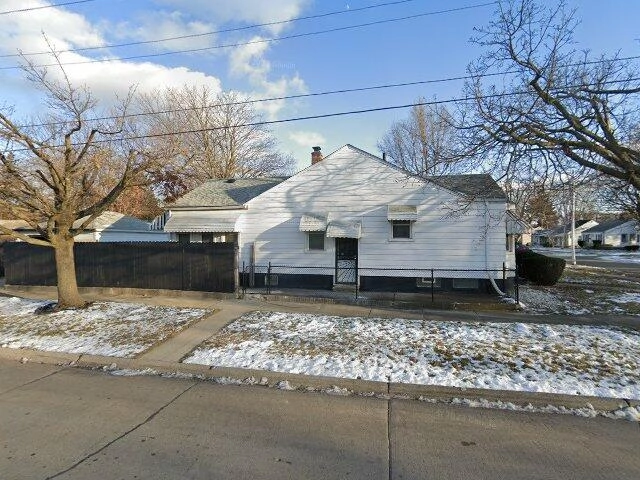 House image located at Harper Woods, MI 48225