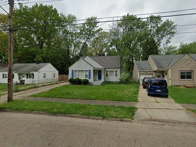 House image located at Akron, OH 44305