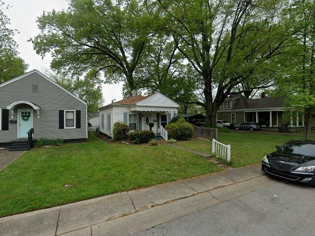 House image located at New Albany, IN 47150