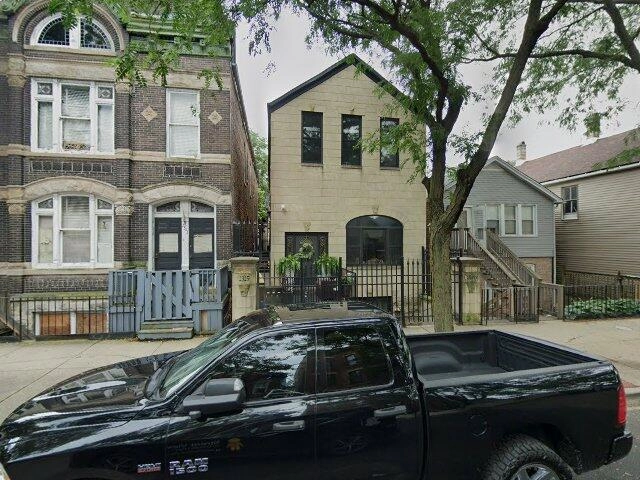 House image located at Chicago, IL 60608