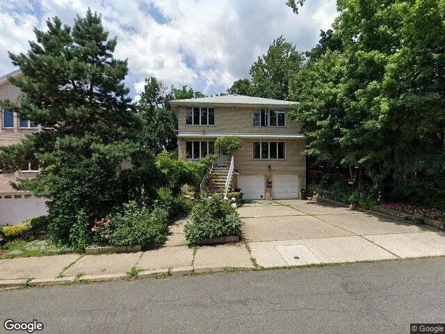 House image located at Fort Lee, NJ 07024