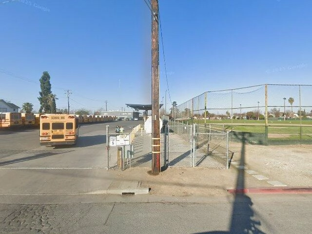 House image located at Porterville, CA 93257