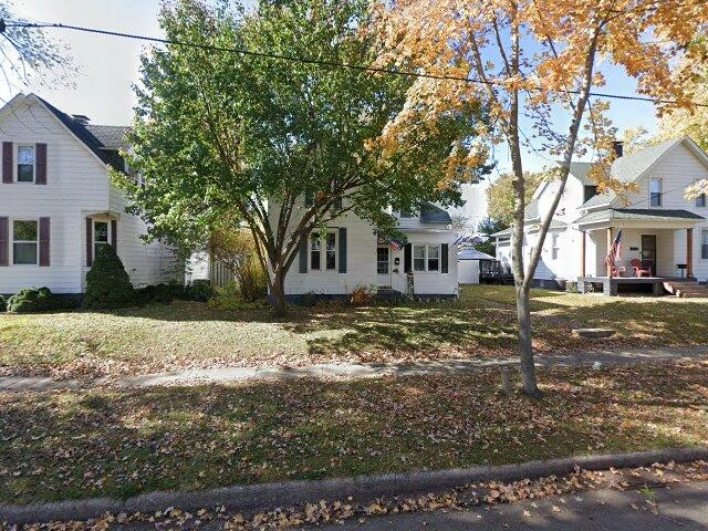 House image located at Highland, IL 62249