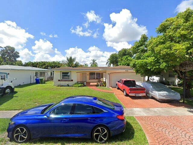 House image located at Hollywood, FL 33024