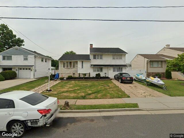 House image located at Carteret, NJ 07008