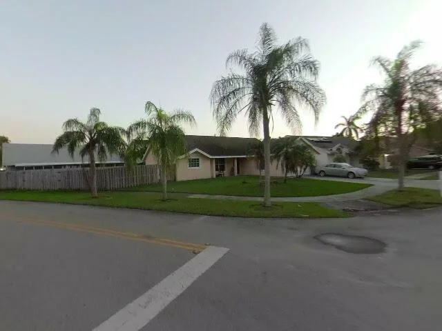 House image located at Miami, FL 33190