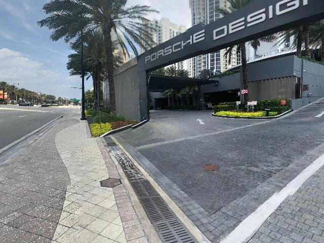 House image located at North Miami Beach, FL 33160