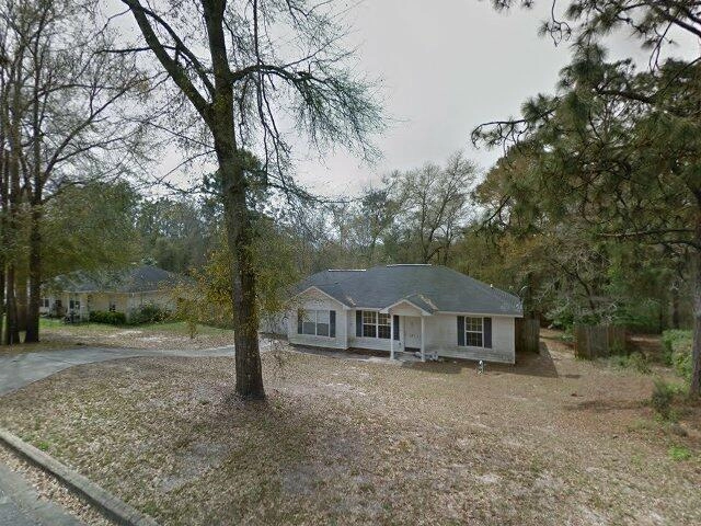 House image located at Crestview, FL 32536