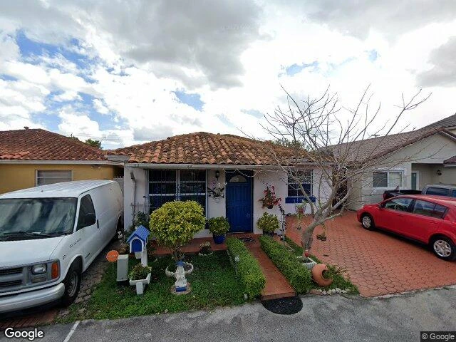House image located at Miami, FL 33174