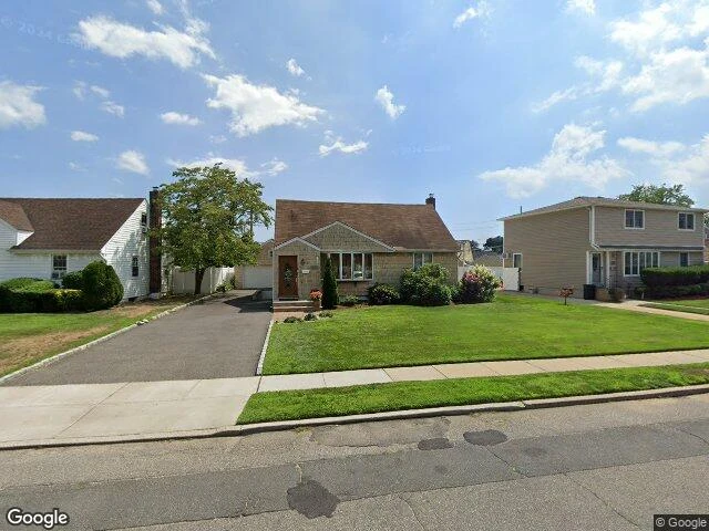 House image located at Franklin Square, NY 11010