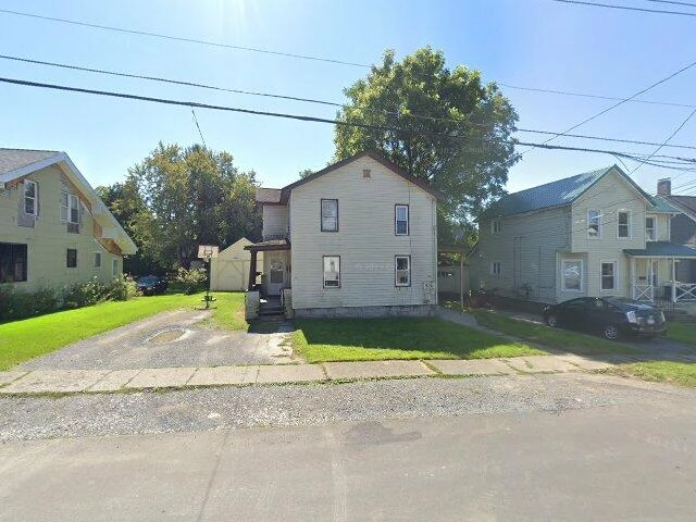 House image located at Auburn, NY 13021