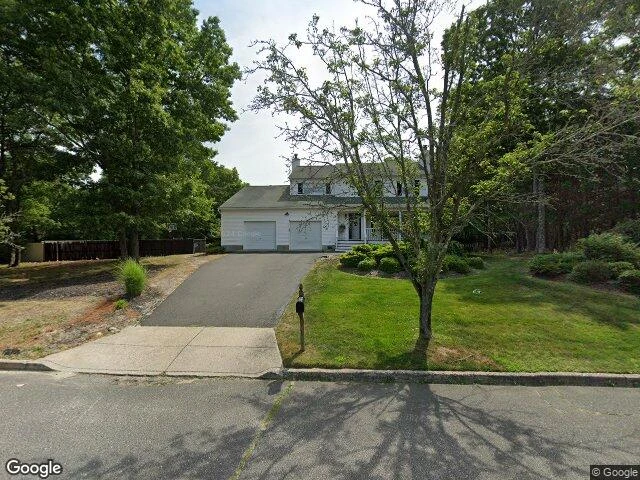 House image located at Manorville, NY 11949