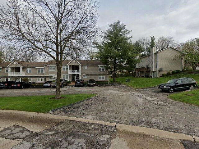 House image located at Florissant, MO 63034