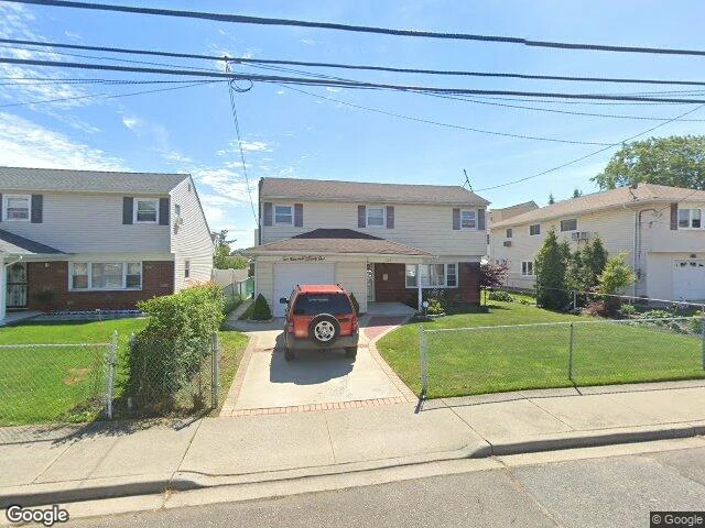 House image located at Freeport, NY 11520