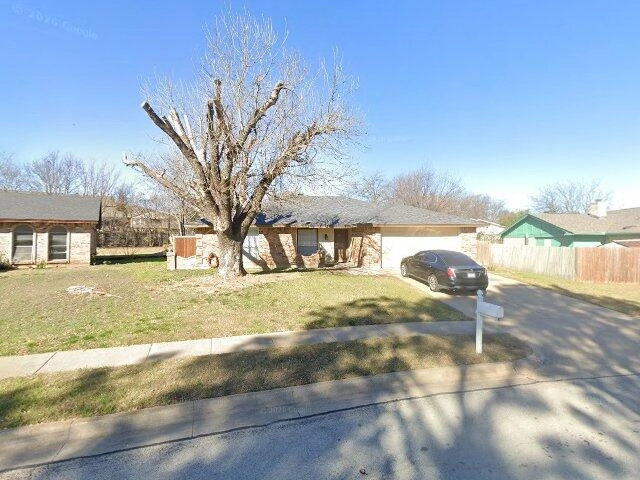 House image located at Arlington, TX 76014