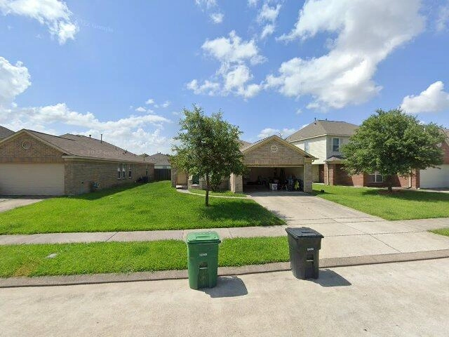 House image located at Houston, TX 77016