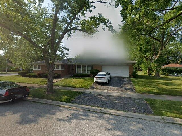 House image located at South Holland, IL 60473