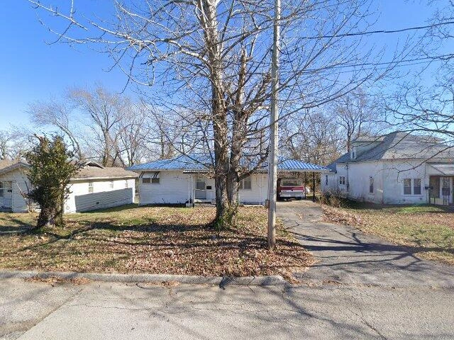 House image located at Houston, MO 65483