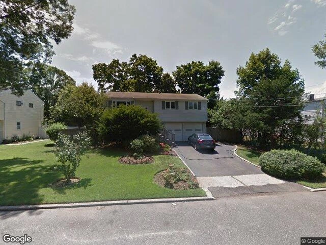 House image located at Bay Shore, NY 11706