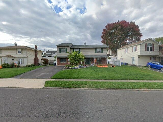 House image located at Levittown, PA 19056