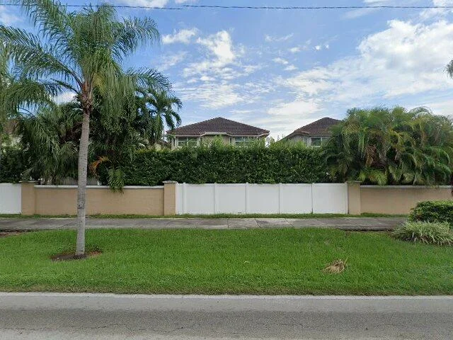 House image located at Dania, FL 33004