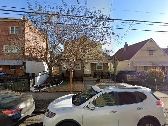 House image located at Bronx, NY 10469