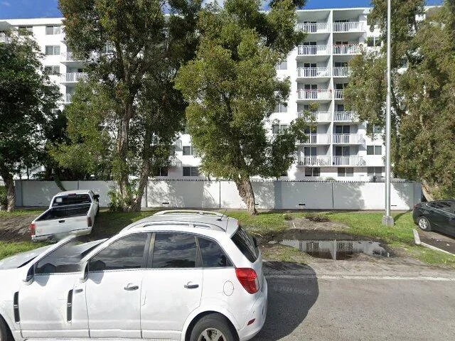 House image located at Miami, FL 33161