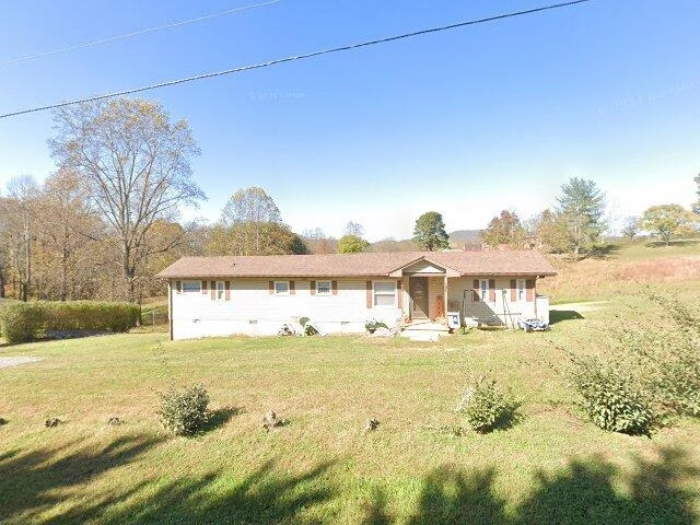 House image located at Vinton, VA 24179