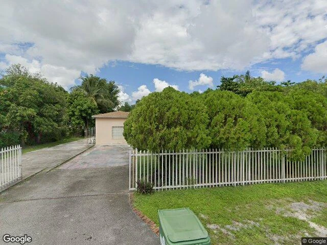 House image located at Miami, FL 33167