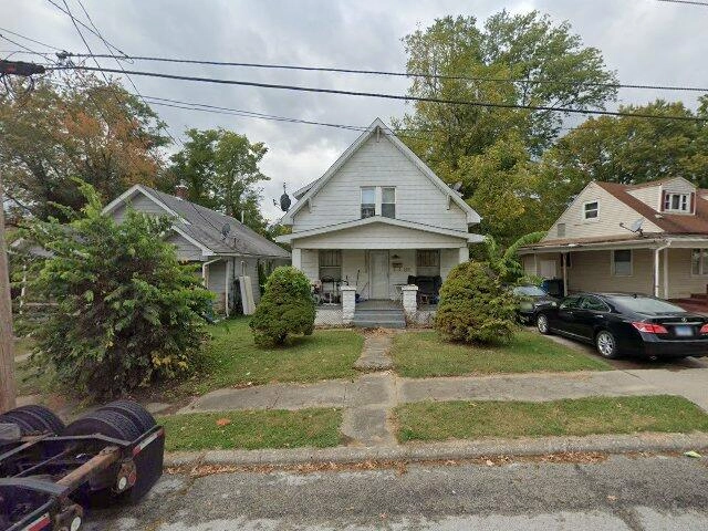 House image located at Alton, IL 62002